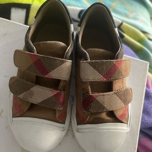 Toddler Burberry sneakers